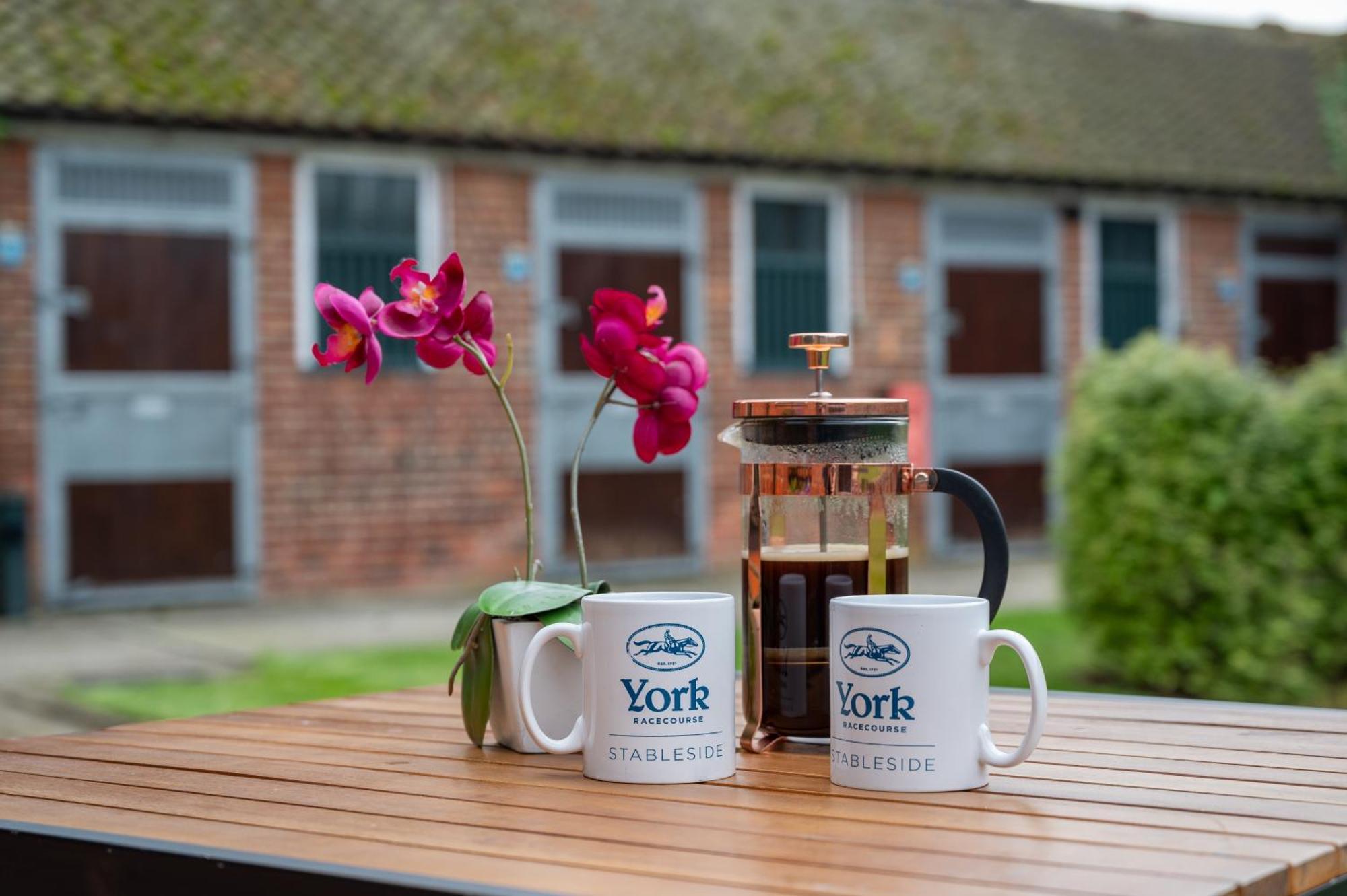 Stableside At York Racecourse Hotel Buitenkant foto